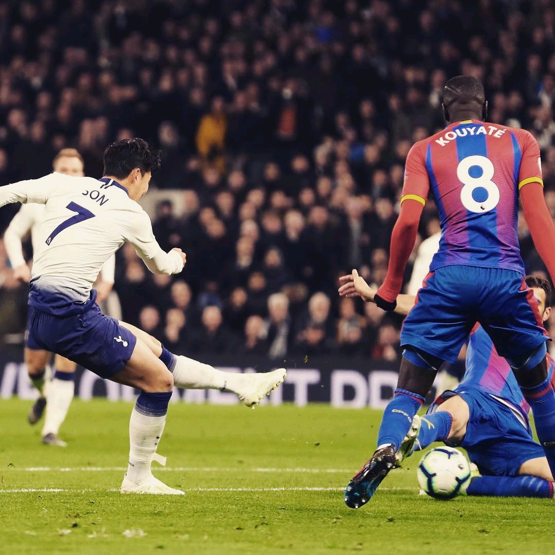 起的年轻足 起的年轻足